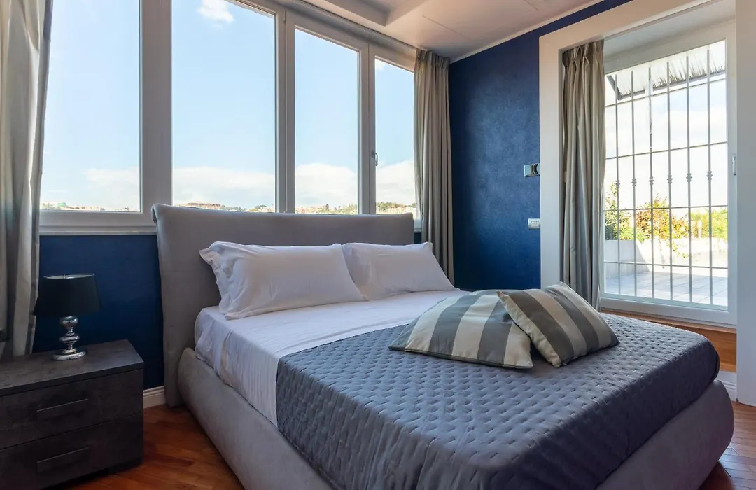 Panorama Suite Napoli-1